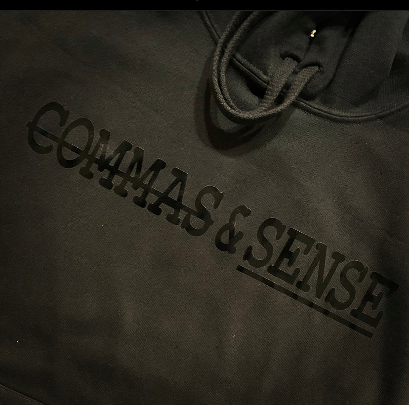COMMAS & SENSE CLASSIC LOGO HOODIE