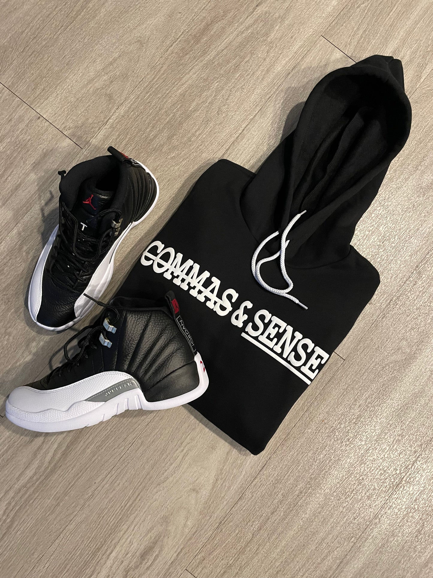 COMMAS & SENSE 3D LOGO HOODIE