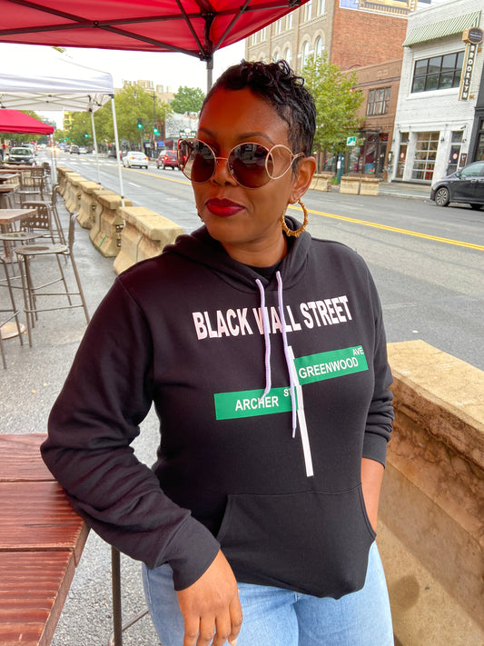 BLACK WALL STREET HOODIE